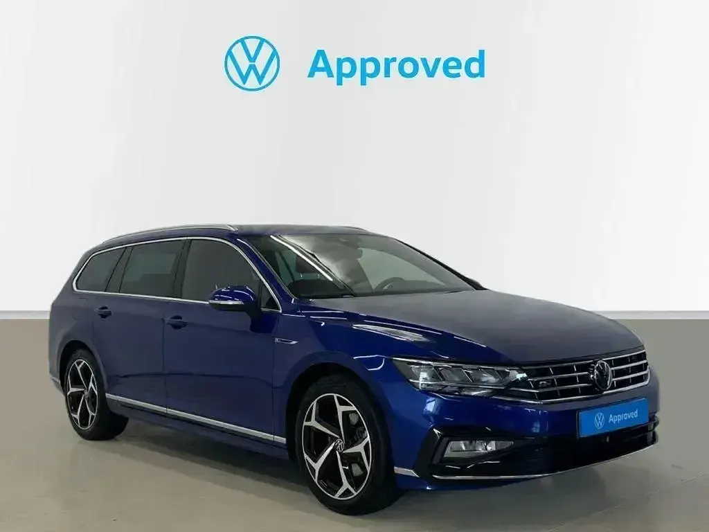 Usado VW Passat R-line 150 CV (110 kW) 2024 Familiar