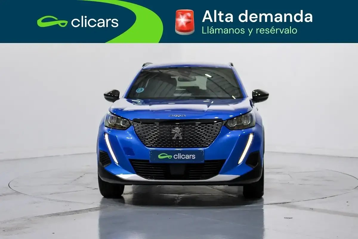 Usado Peugeot 2008 Allure 130 CV (95 kW) 2022 Azul SUV