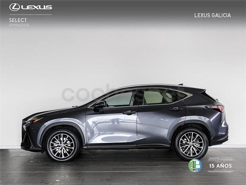 Usado Lexus NX350h Business Edition 242 CV (177 kW) 2022 Gris / plata SUV