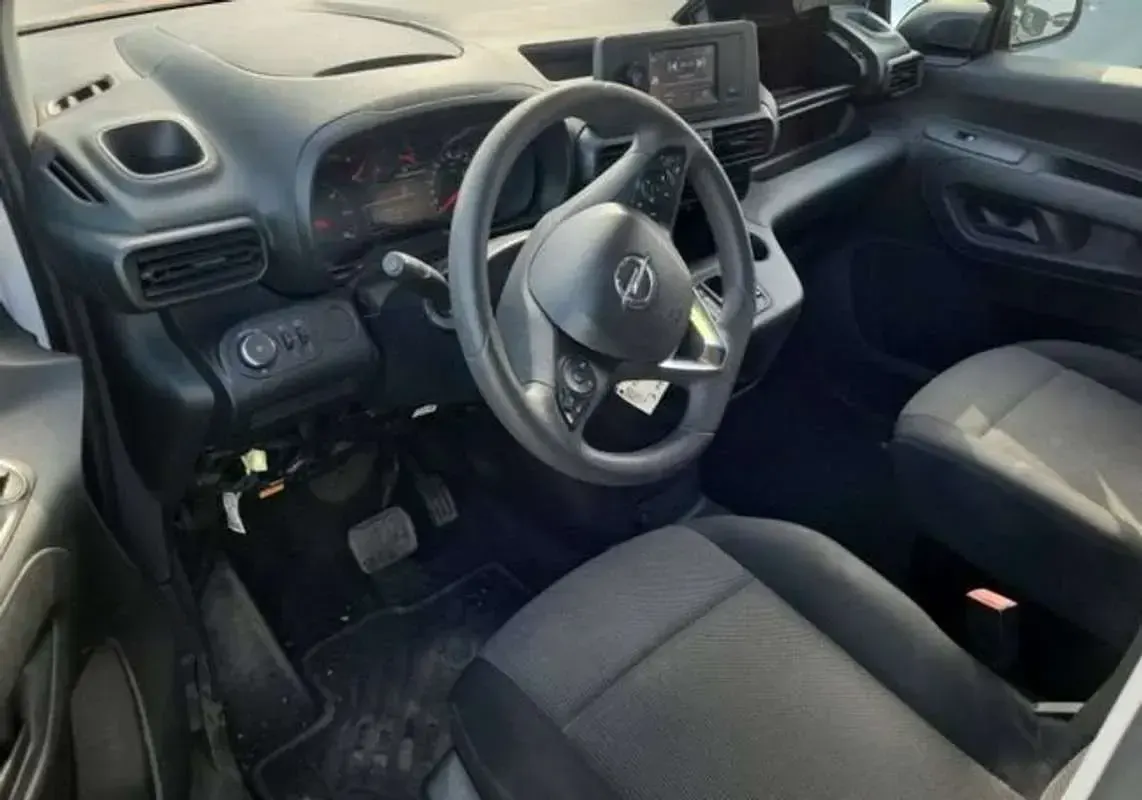 Usado Citroën e-Berlingo 100 kW (136 CV) 2023 Blanco Monovolumen