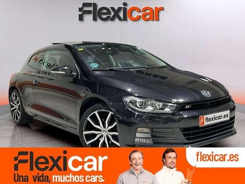 Negro Usado 2017 VW Scirocco R-line Coupe | 15.290 € (Precio justo) - Imagen 1/4