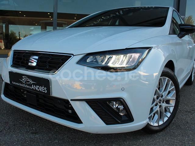 Usado Seat Ibiza FR 115 CV (84 kW) 2024 Blanco Berlina