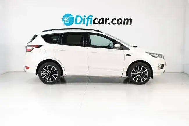 Usado Ford Kuga ST-Line 150 CV (110 kW) 2017 Blanco SUV