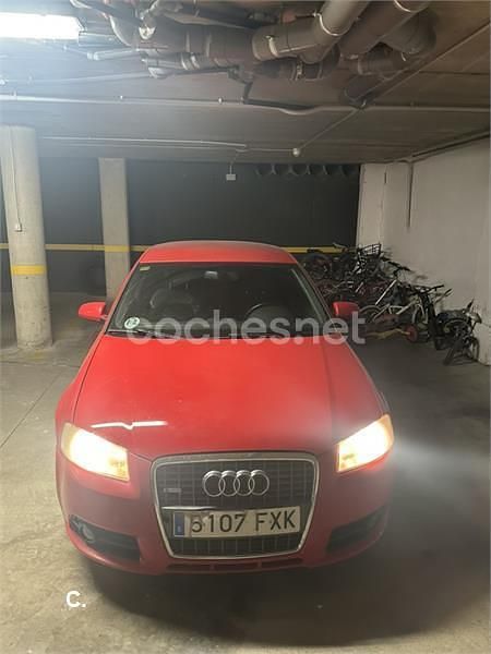 Usado Audi A3 Ambiente 140 CV (102 kW) 2007 Rojo Utilitario