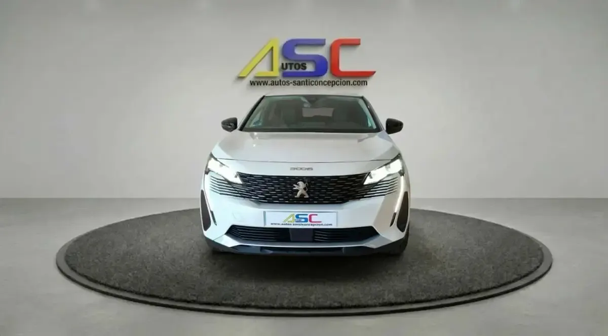 Usado Peugeot 3008 Allure 226 CV (166 kW) 2022 Blanco SUV
