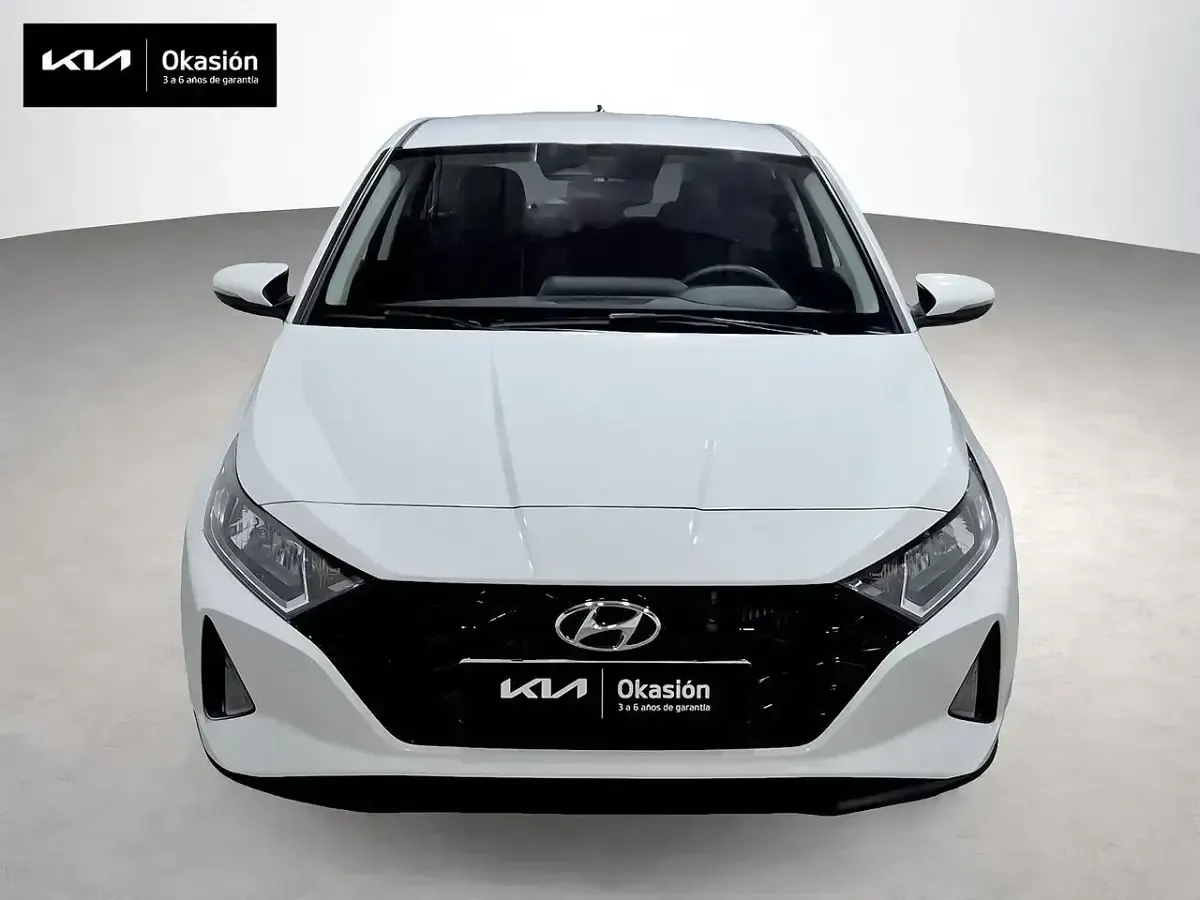 Usado Hyundai i20 100 CV (73 kW) 2023 Blanco Utilitario