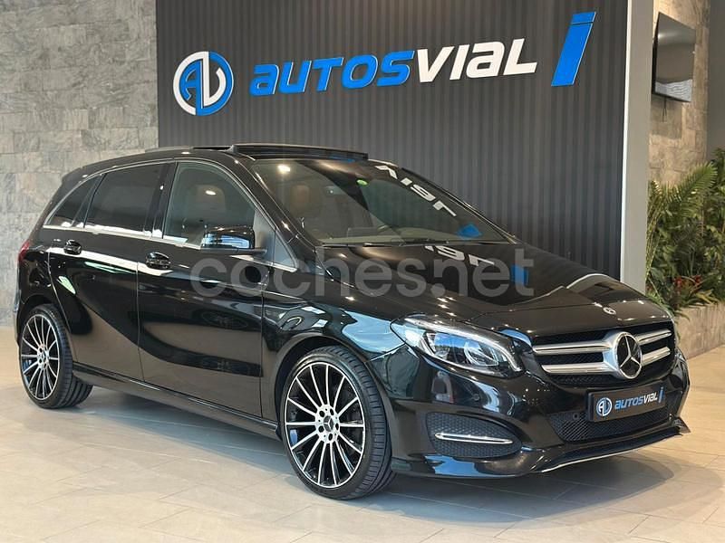 Negro Usado 2018 Mercedes B200 Monovolumen | 19.900 € (Un poco caro) - Imagen 1/4