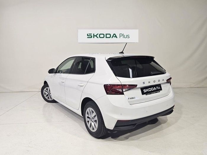 Blanco Nuevo 2025 Skoda Fabia Selection Berlina | 20.000 € (Precio justo) - Imagen 1/4