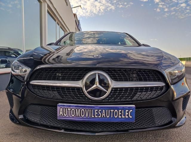 Negro Usado 2020 Mercedes A180 Utilitario | 21.400 € (Un poco caro) - Imagen 1/4