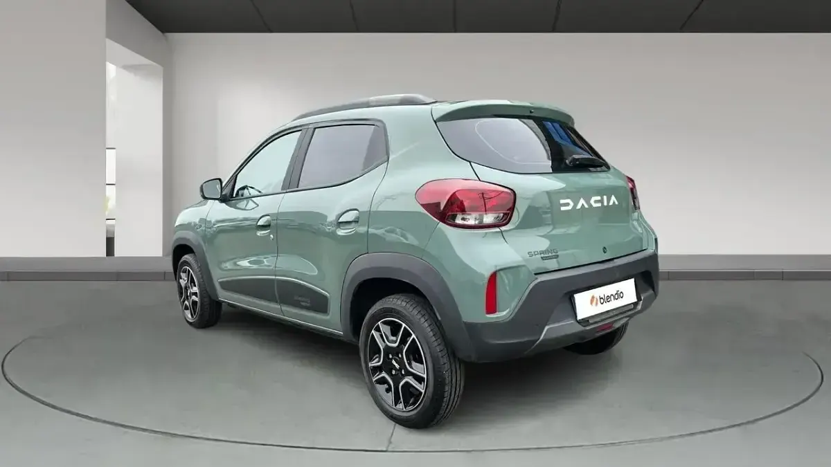 Usado Dacia Spring Expression 33 kW (45 CV) 2024 Gris Utilitario