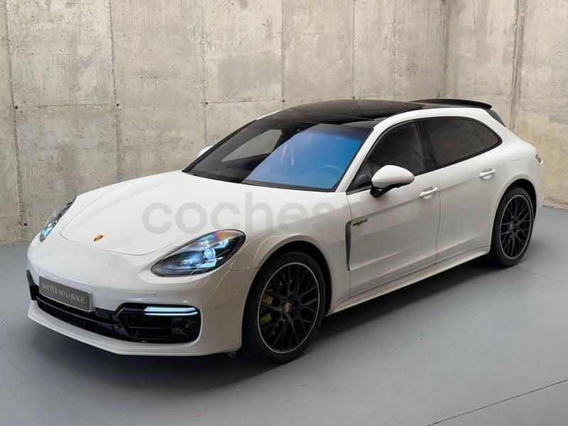 Usado Porsche Panamera Sport Turismo 462 CV (339 kW) 2019 Blanco Familiar
