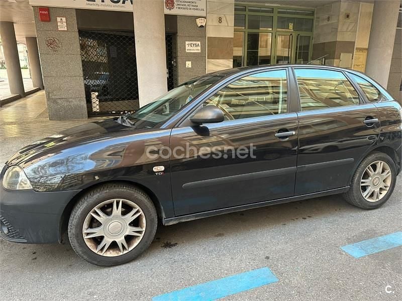 Begagnad Seat Ibiza Reference 100 HK (73 kW) 2009 Svart Sedan