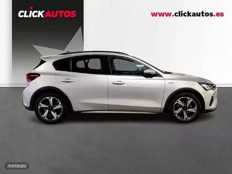 Usado Ford Focus Active 125 CV (91 kW) 2024 Gris Berlina
