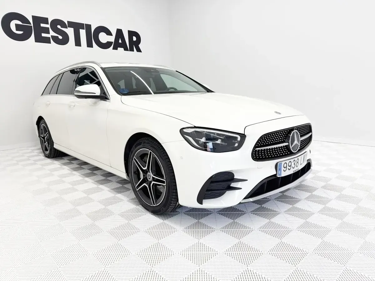 Usado Mercedes E300 320 CV (235 kW) 2022 Familiar