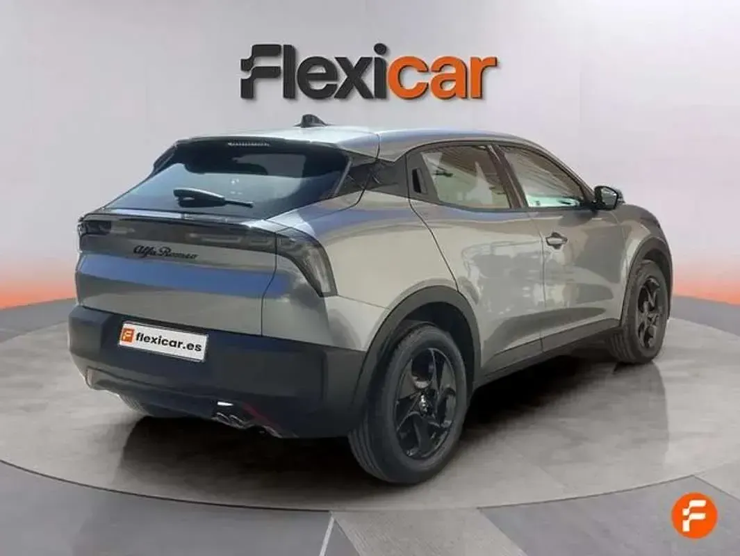 Usado Alfa Romeo GT Junior 136 CV (100 kW) 2025 Gris SUV