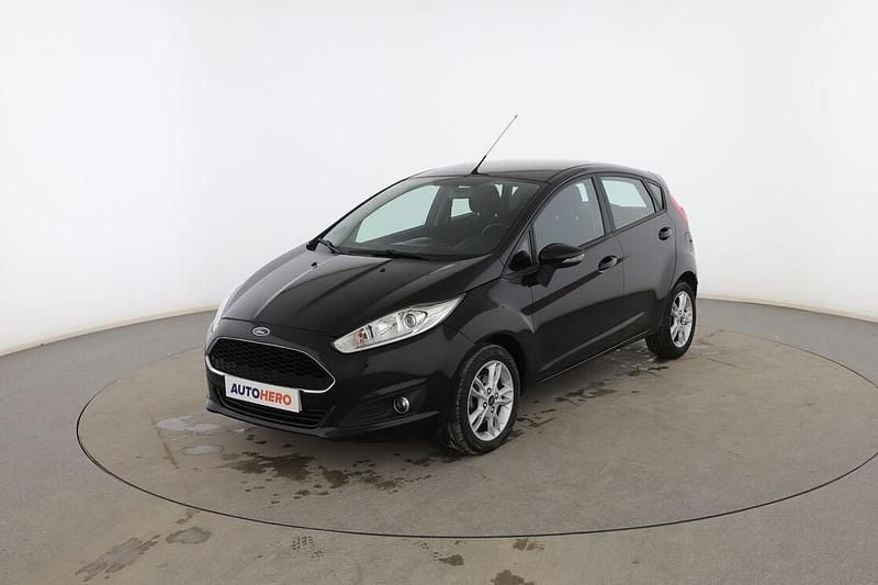 Usado Ford Fiesta Trend 95 CV (69 kW) 2017 Negro Utilitario