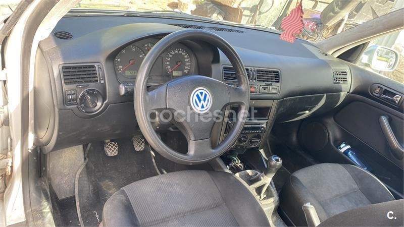 Usado VW Bora Highline 115 CV (84 kW) 2002 Berlina