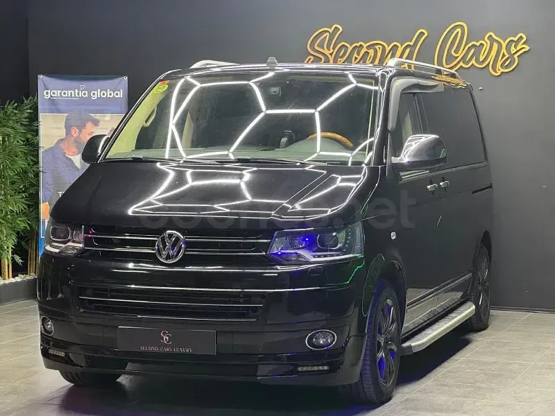 Usado VW Multivan Highline 180 CV (132 kW) 2014 Negro Monovolumen