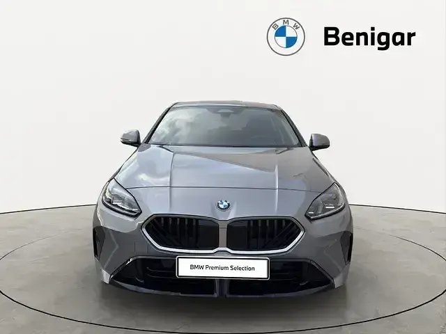 Usado BMW 120 Comfort Edition 163 CV (119 kW) 2025 Gris Utilitario