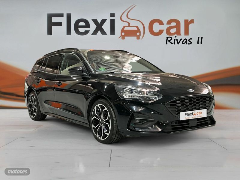 Negro Usado 2021 Ford Focus ST-Line Familiar | 18.890 € (Buen precio) - Imagen 1/4