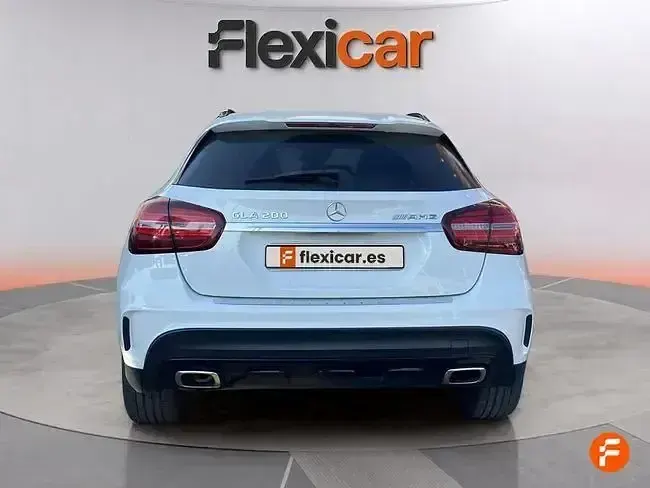 Usado Mercedes GLA200 156 HP (114 kW) 2019 Branco SUV