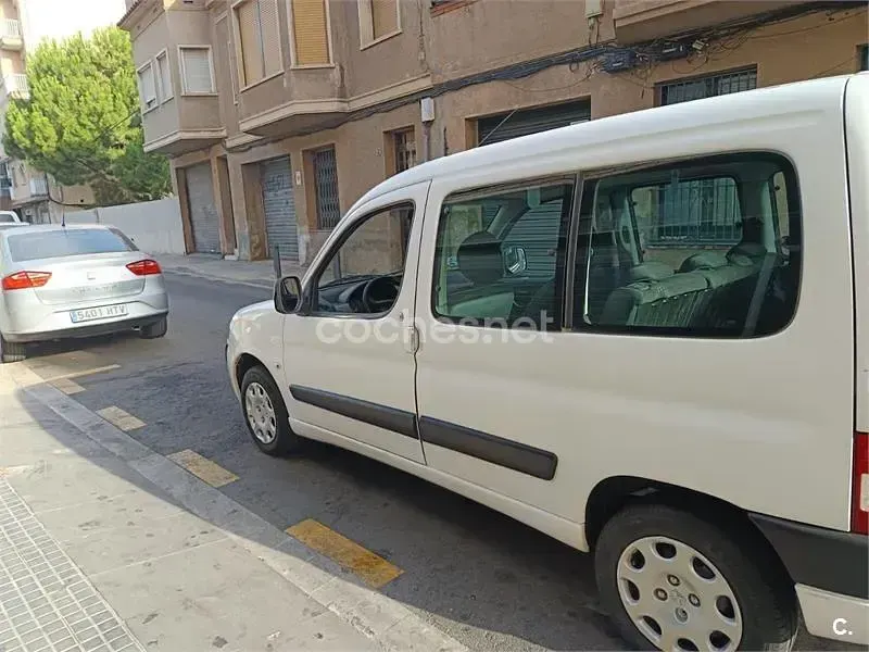 Usado Peugeot Partner Tepee 90 CV (66 kW) 2009 Blanco Monovolumen