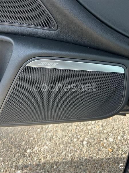Usado Audi A6 245 CV (180 kW) 2012 Negro Familiar
