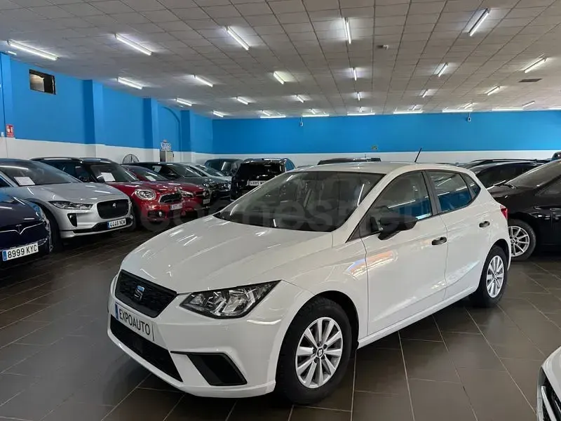 Usado Seat Ibiza Style Plus 95 CV (69 kW) 2019 Blanco Utilitario