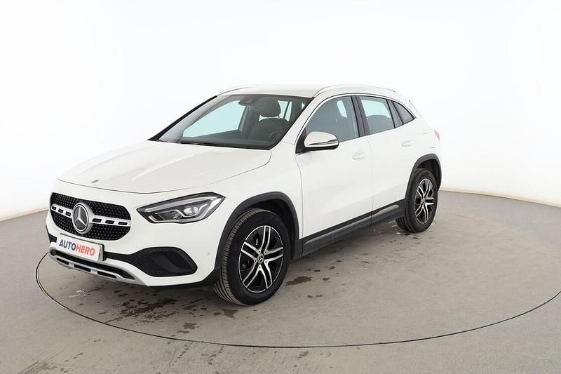 Usado Mercedes GLA200 Progressive 150 CV (110 kW) 2022 Blanco SUV