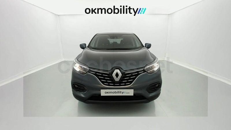 Usado Renault Kadjar Equilibre 140 CV (102 kW) 2022 Gris / plata SUV