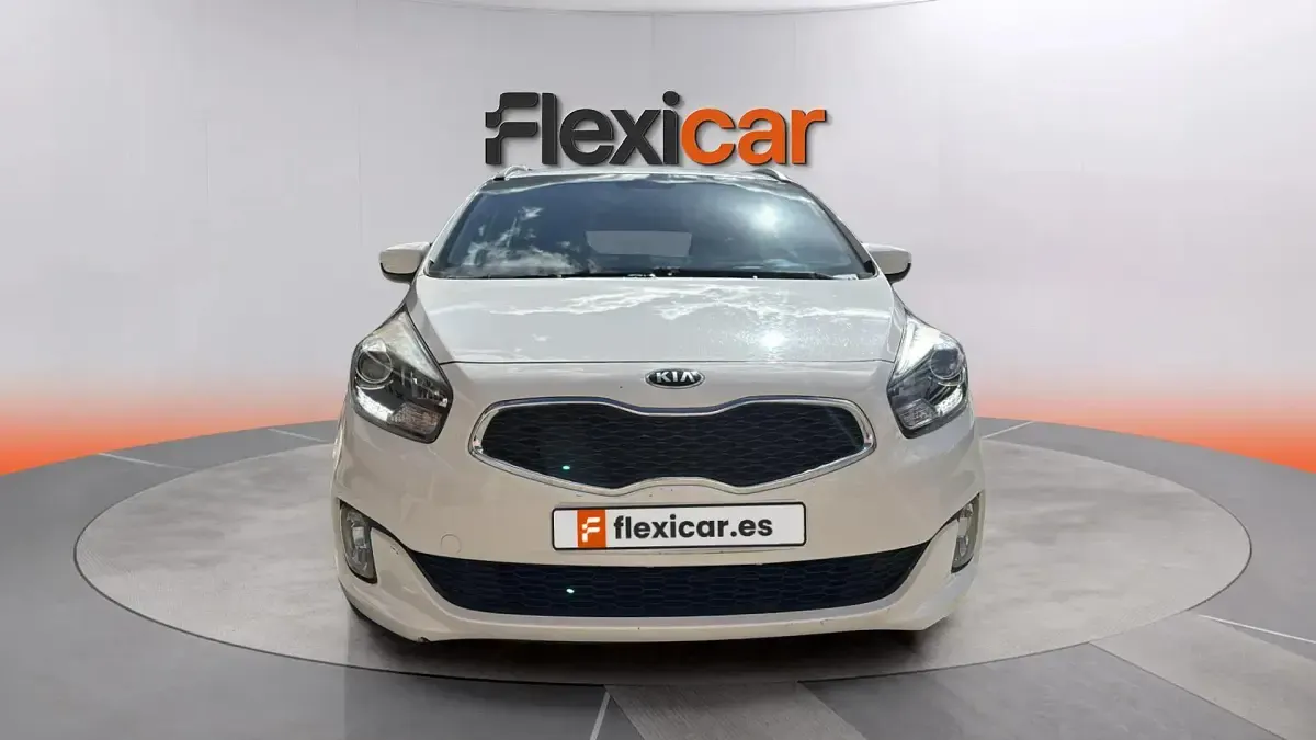 Usado Kia Carens 135 CV (99 kW) 2016 Blanco Monovolumen