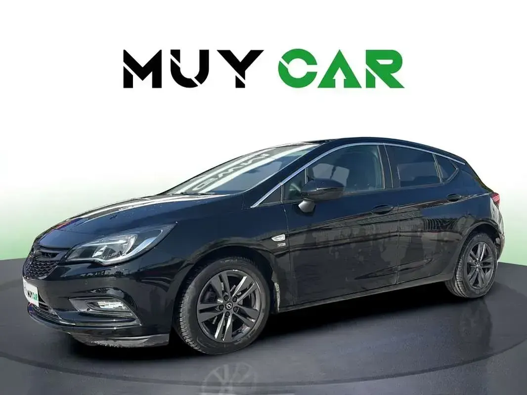 Usado Opel Astra S 110 CV (80 kW) 2019 Negro Utilitario
