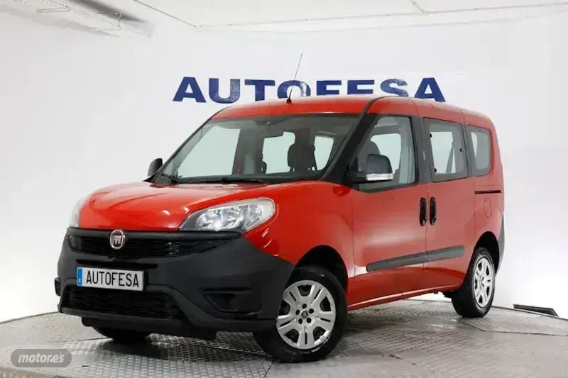 Rojo Usado 2016 Fiat Doblò Monovolumen | 11.450 € (Precio justo) - Imagen 1/4