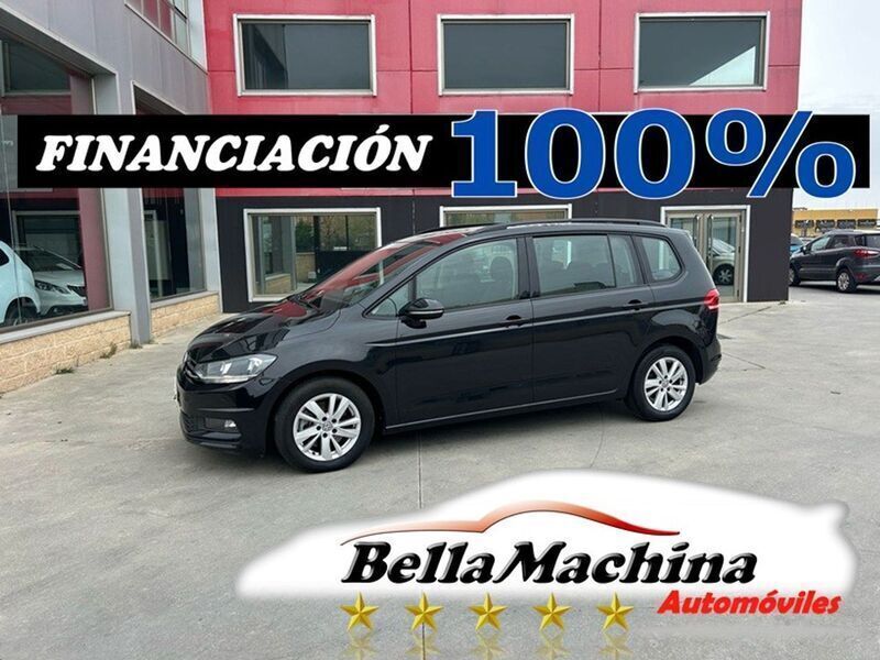 Negro Usado 2020 VW Touran Advance Monovolumen | 18.950 € (Un poco caro) - Imagen 1/4