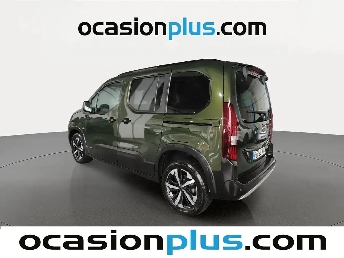 Usado Peugeot Rifter GT 130 CV (95 kW) 2025 Verde Monovolumen