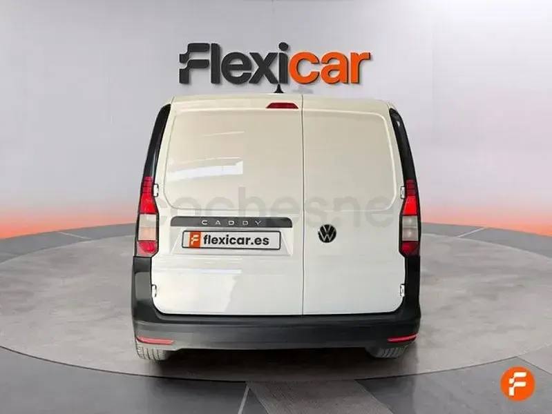 Usado VW Caddy California 102 CV (75 kW) 2023 Blanco Monovolumen