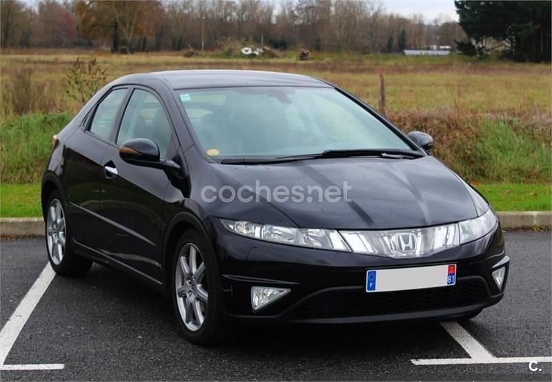 Usado Honda Civic Executive 140 CV (102 kW) 2007 Negro Berlina