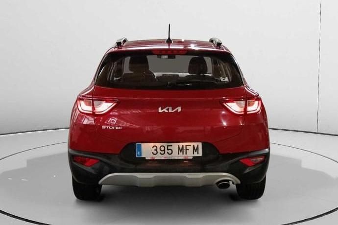 Usado Kia Stonic 84 CV (61 kW) 2023 SUV