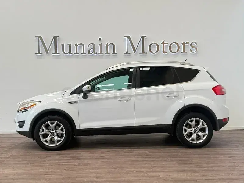 Usado Ford Kuga Trend 140 CV (102 kW) 2013 Blanco SUV
