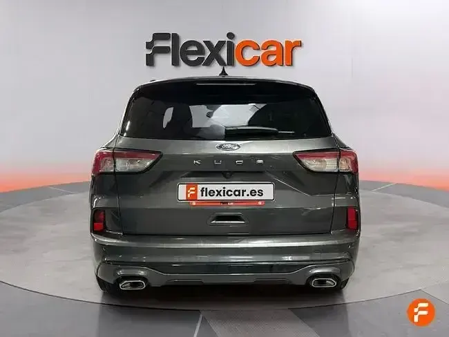 Usado Ford Kuga ST-Line 120 CV (88 kW) 2023 Gris SUV
