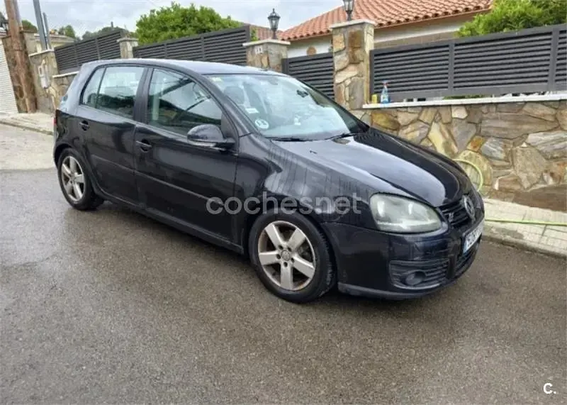 Usado VW Golf VI GT 105 CV (77 kW) 2010 Negro Utilitario