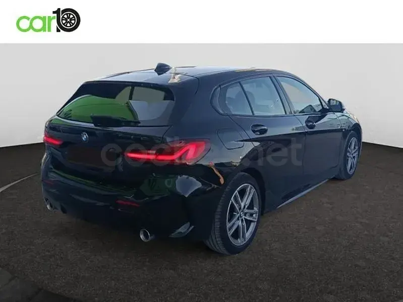 Usado BMW 118 150 CV (110 kW) 2021 Negro Berlina