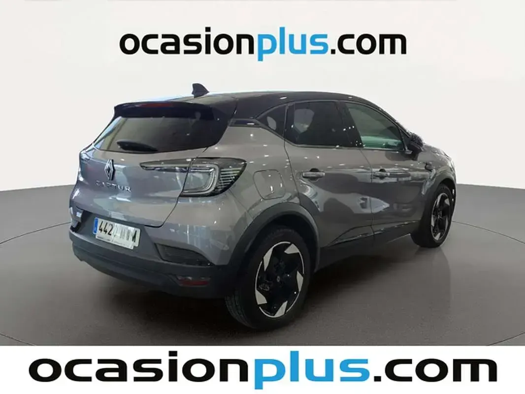 Usado Renault Captur Techno 158 CV (116 kW) 2024 Gris SUV