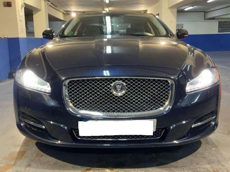Usado Jaguar XJ Premium Luxury 340 CV (250 kW) 2012 Azul Berlina