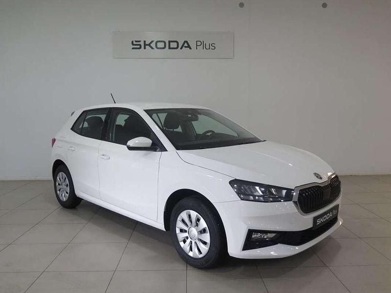 Blanco Usado 2024 Skoda Fabia Utilitario | 13.900 € (Super precio) - Imagen 1/4