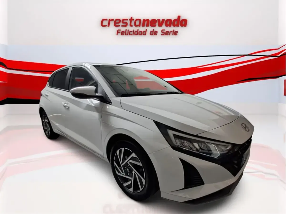 Usado Hyundai i20 101 CV (74 kW) 2024 Blanco Utilitario
