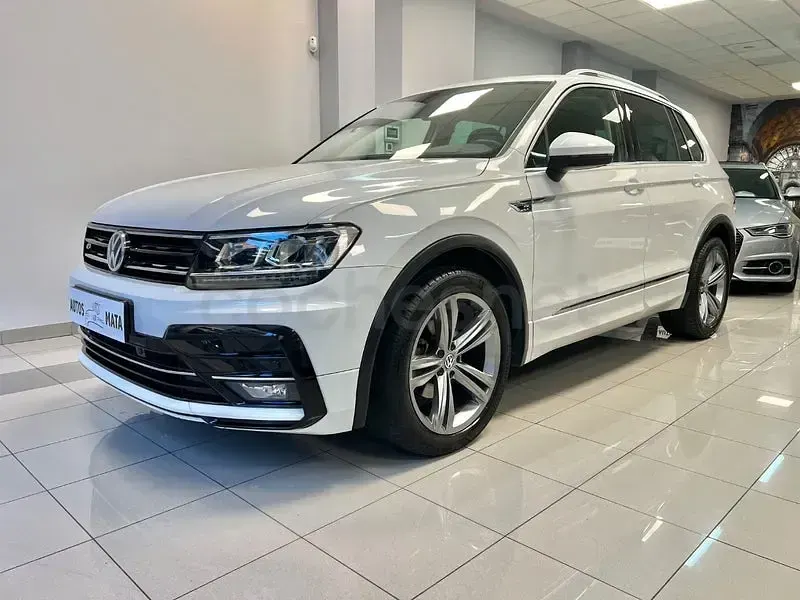 Usado VW Tiguan R-line 150 CV (110 kW) 2020 Blanco SUV