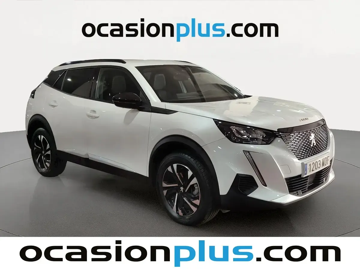 Usado Peugeot 2008 Allure 131 CV (96 kW) 2022 Blanco SUV
