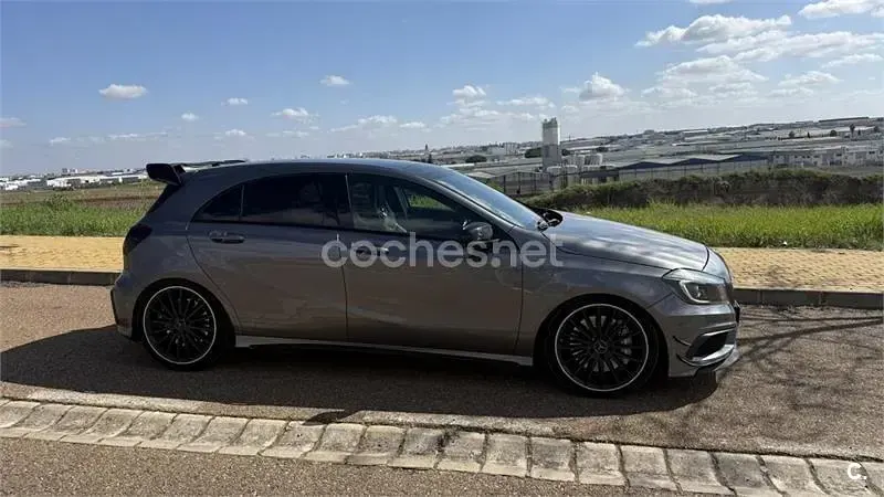 Usado Mercedes A45 AMG AMG 360 CV (264 kW) 2014 Gris / plata Utilitario