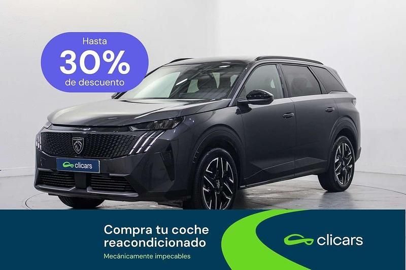Usado Peugeot 5008 Allure 136 CV (100 kW) 2025 Gris SUV
